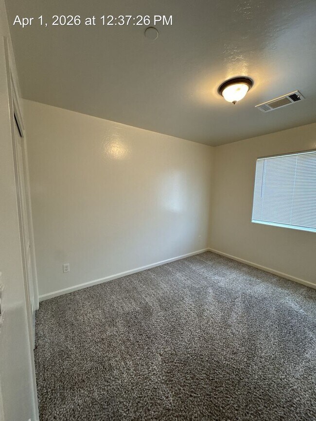 Building Photo - Charming 4 Bedroom House For Rent!!