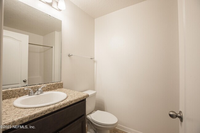 Building Photo - 11657 Hickory Oak Dr