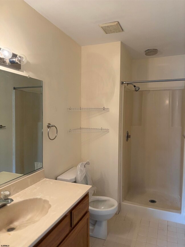 Building Photo - 5120 Radnor Ct