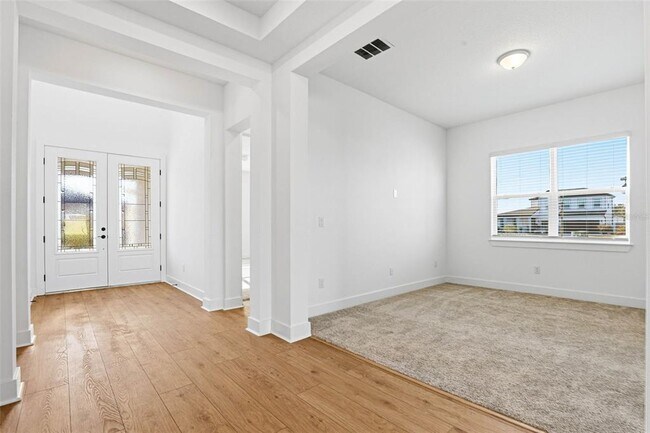 Building Photo - 6962 Jared Oaks Dr