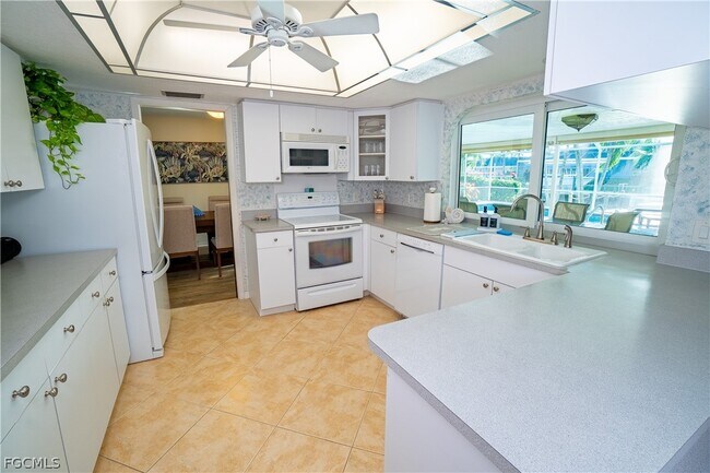 Building Photo - 3510 SE 19th Pl