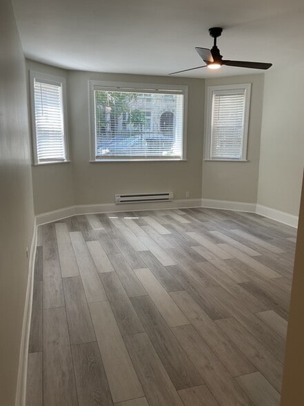 Living Room - 2858 W Shakespeare Ave