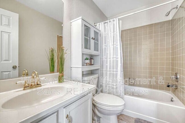 Building Photo - 3428 Trenary Ln