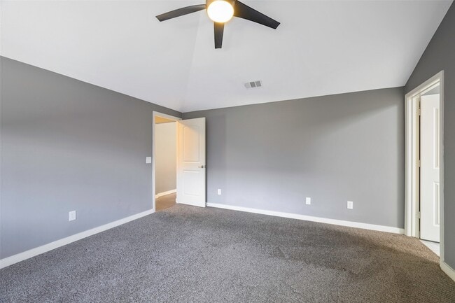 Building Photo - 2412 Ables Dr