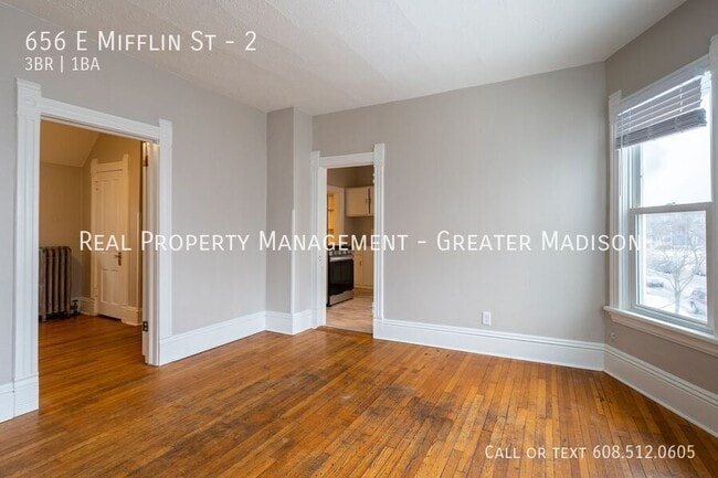 Building Photo - 656 E Mifflin St