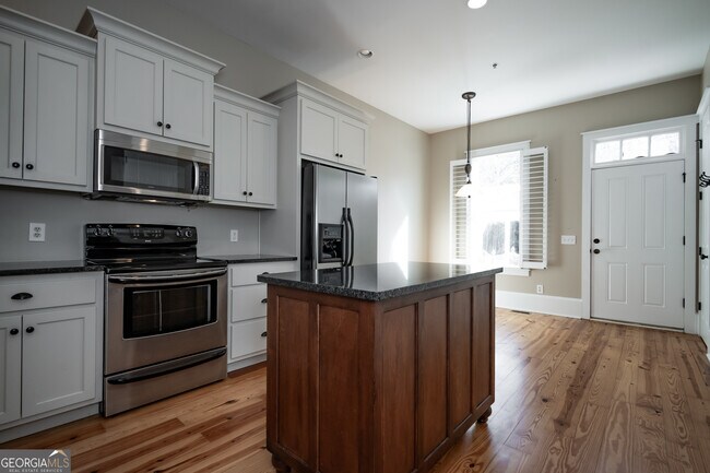 Building Photo - 83 Charter Oak Dr