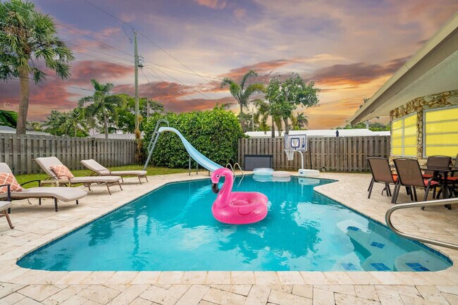 Building Photo - 1006 SE 6th St