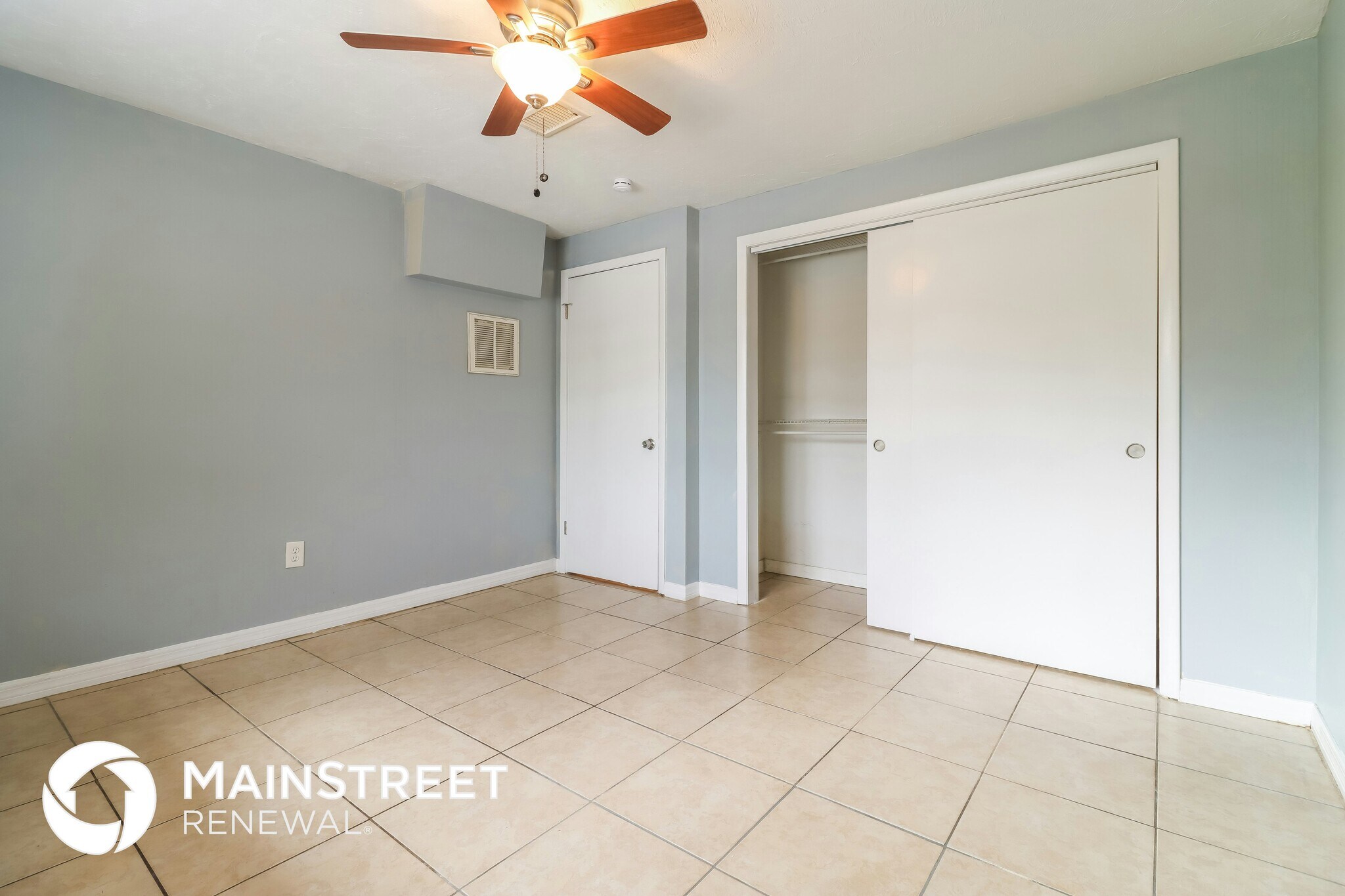 Building Photo - 4031 Claremont Dr