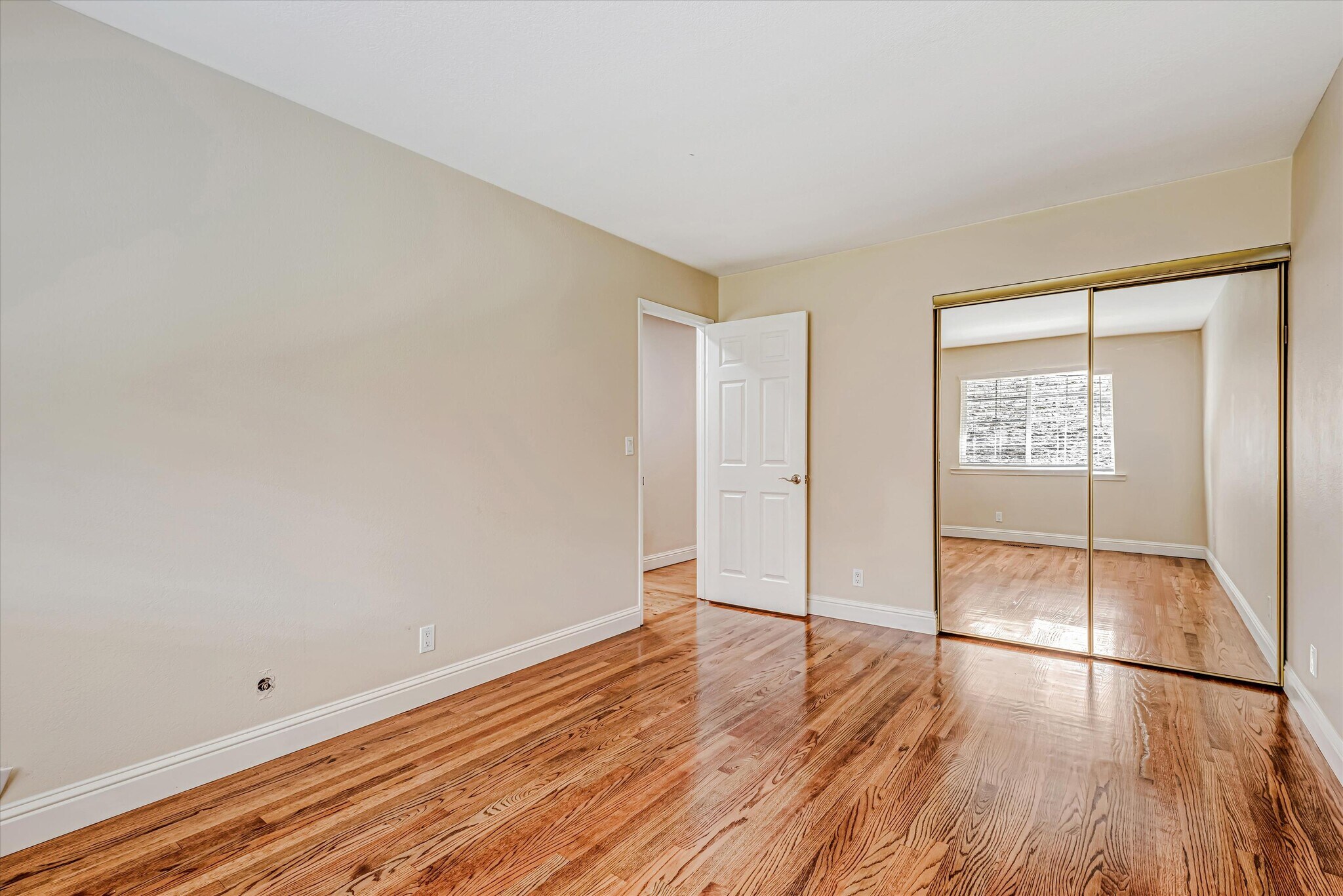 Building Photo - 3978 Country Vista Ct