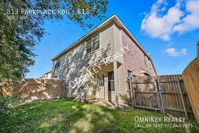 Building Photo - 813 Parkplace Ridge