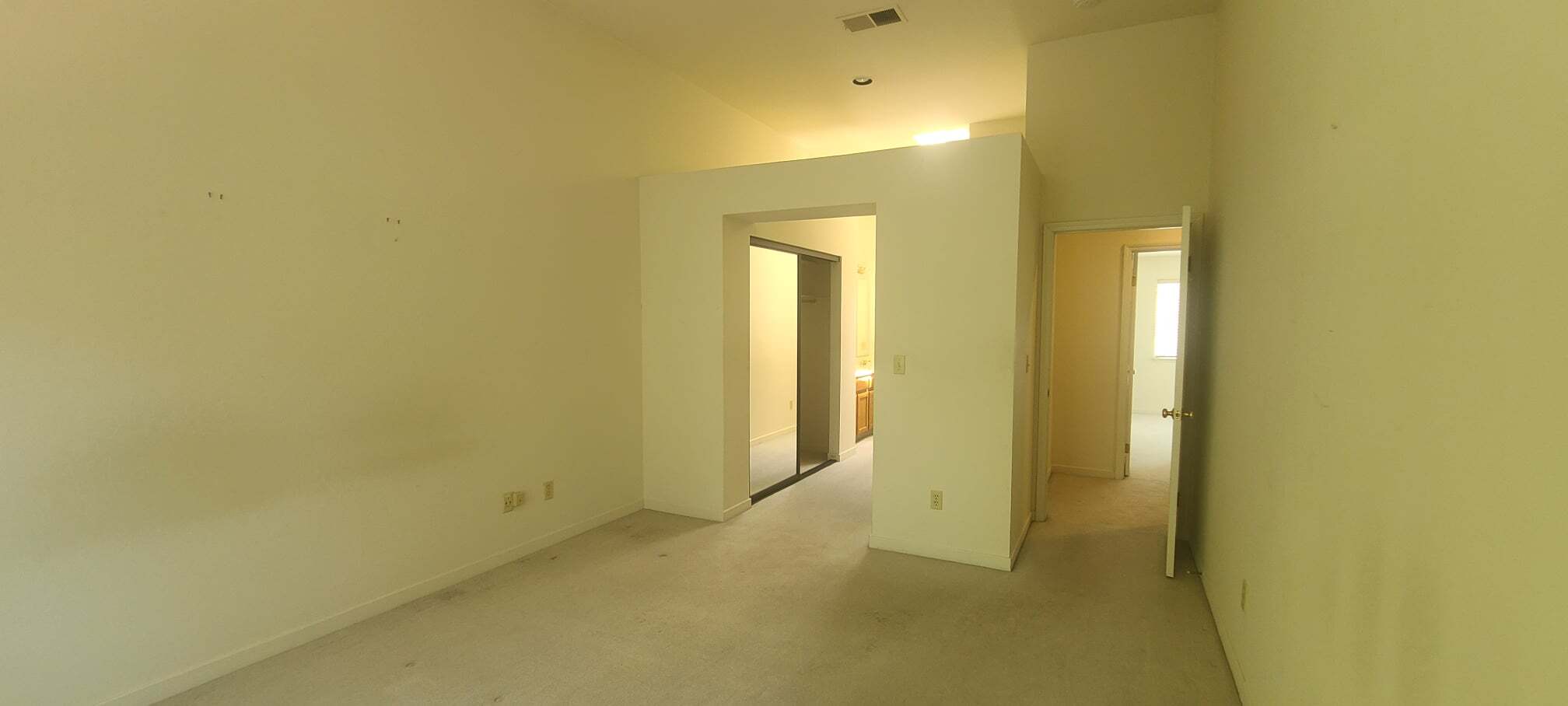 Building Photo - 211 Kingswood Ct