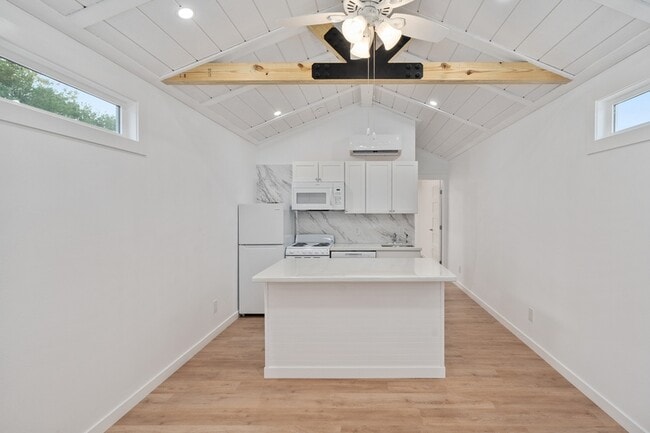 Building Photo - 720 Pritchett Ln