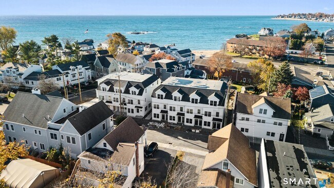 Building Photo - 29 Village Rd