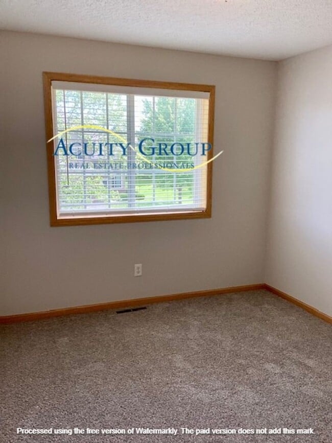 Building Photo - Three Bedroom Otsego, MN Townhome for Rent