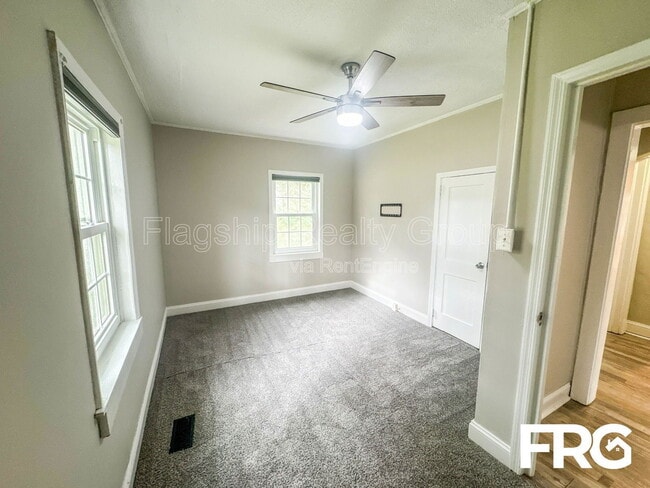 Building Photo - 2310 N Beston Rd