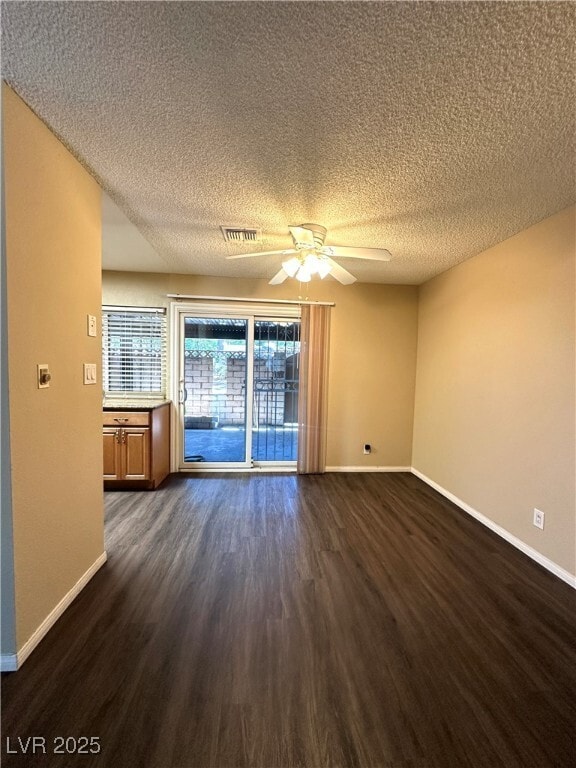 Building Photo - 6114 Meadowgrass Ln