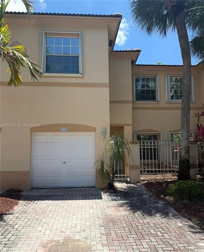 Building Photo - 721 NW 170th Terrace