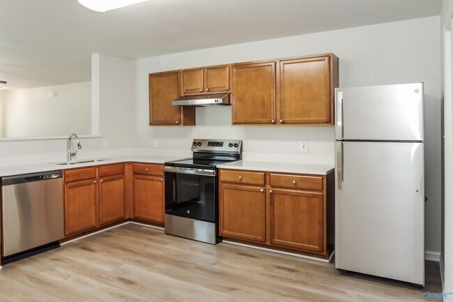 Building Photo - 16709 Wellhouse Dr