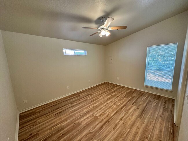 Building Photo - 3201 Conestoga Dr