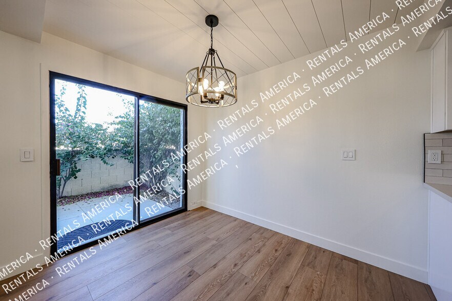 Building Photo - 8821 S 48th St