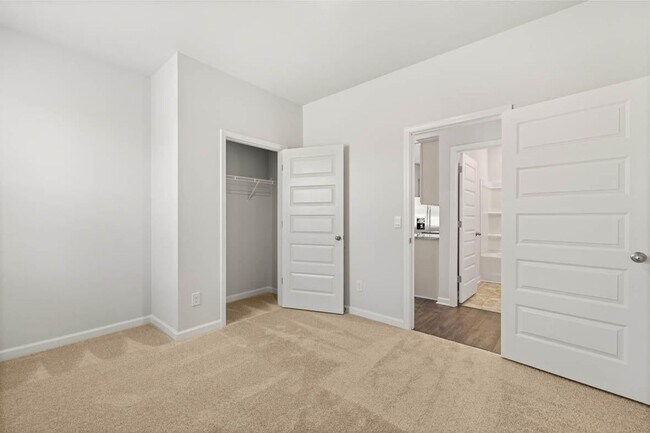 Building Photo - 3263 Colonel Ct