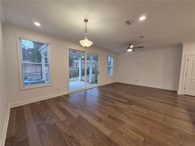 Building Photo - 5234 Riden Ct