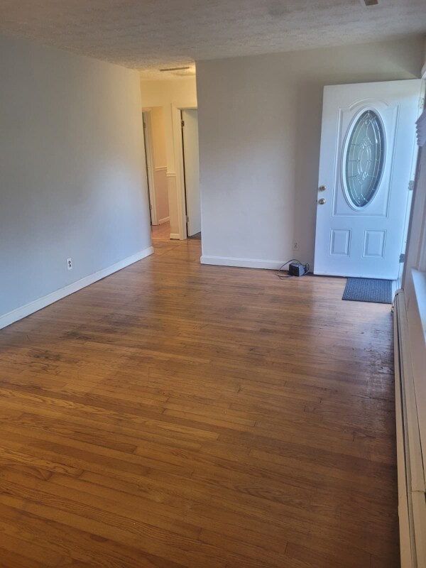 Building Photo - 10926 Riverview Rd