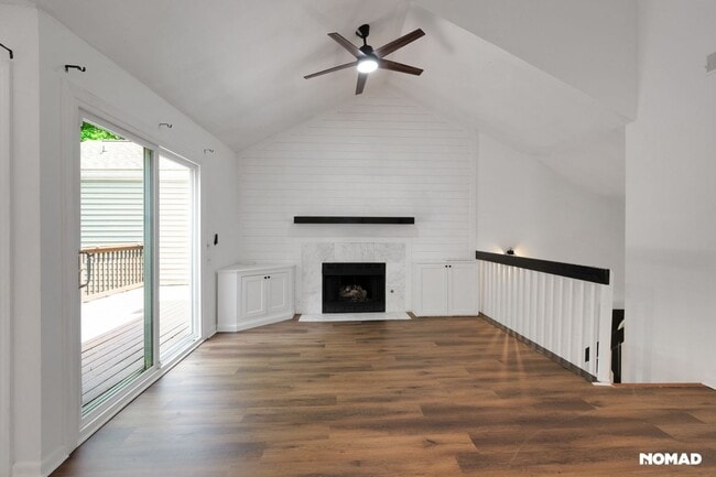 Building Photo - Charming 2BR Condo in Atlanta