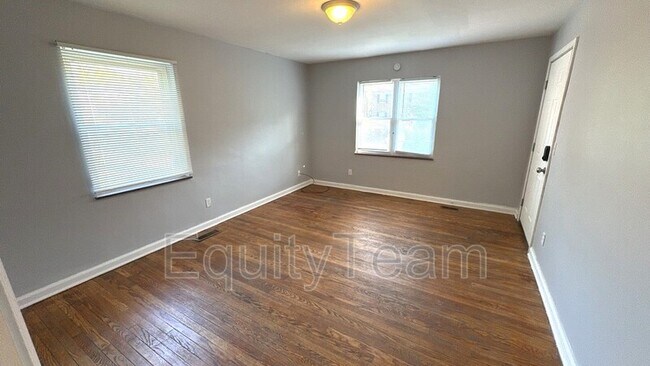 Building Photo - 3065 Bracken Woods Ln