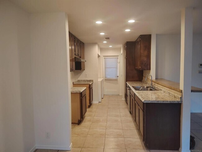 Building Photo - 12112 Wilsey Way