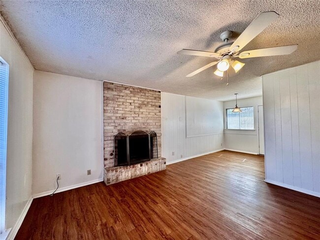 Building Photo - 4703 Sagebrush Trail