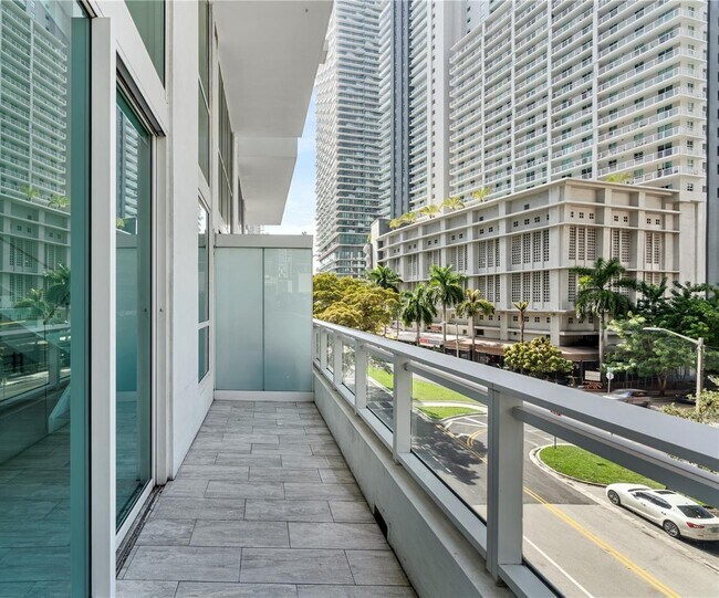 Building Photo - 1080 Brickell Ave