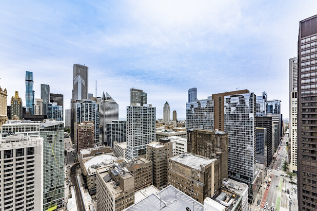 balcony view to south and east - 200 N Dearborn St