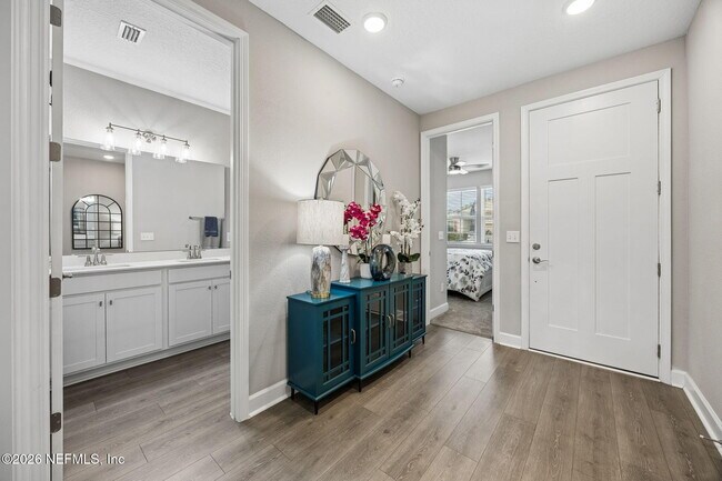 Building Photo - 75573 Blackbird Dr
