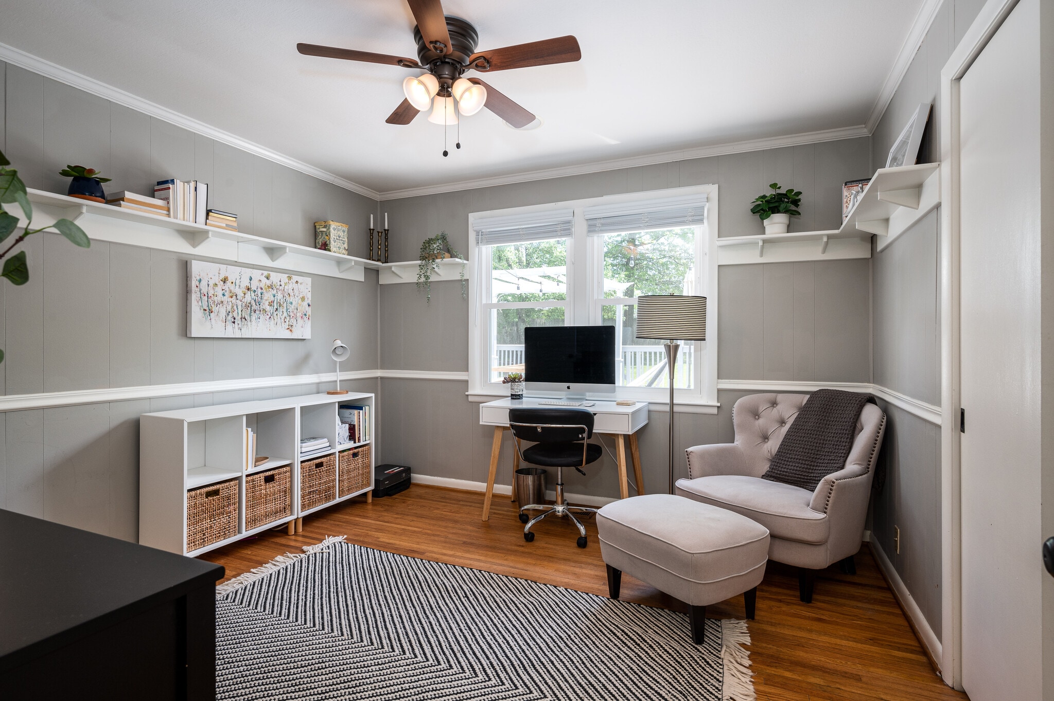 Building Photo - 582 Whispering Hills Dr