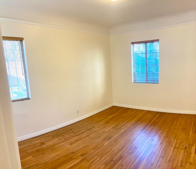 Building Photo - 8523 Pickford St