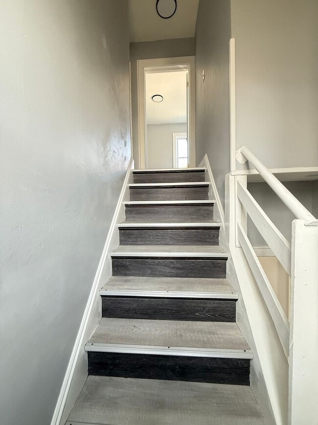 Building Photo - 1415-1417 Warren Street