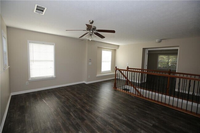Building Photo - 173 Parkmont Ct