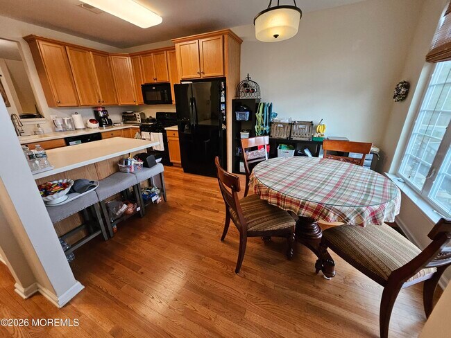 Building Photo - 12 Jensen Court