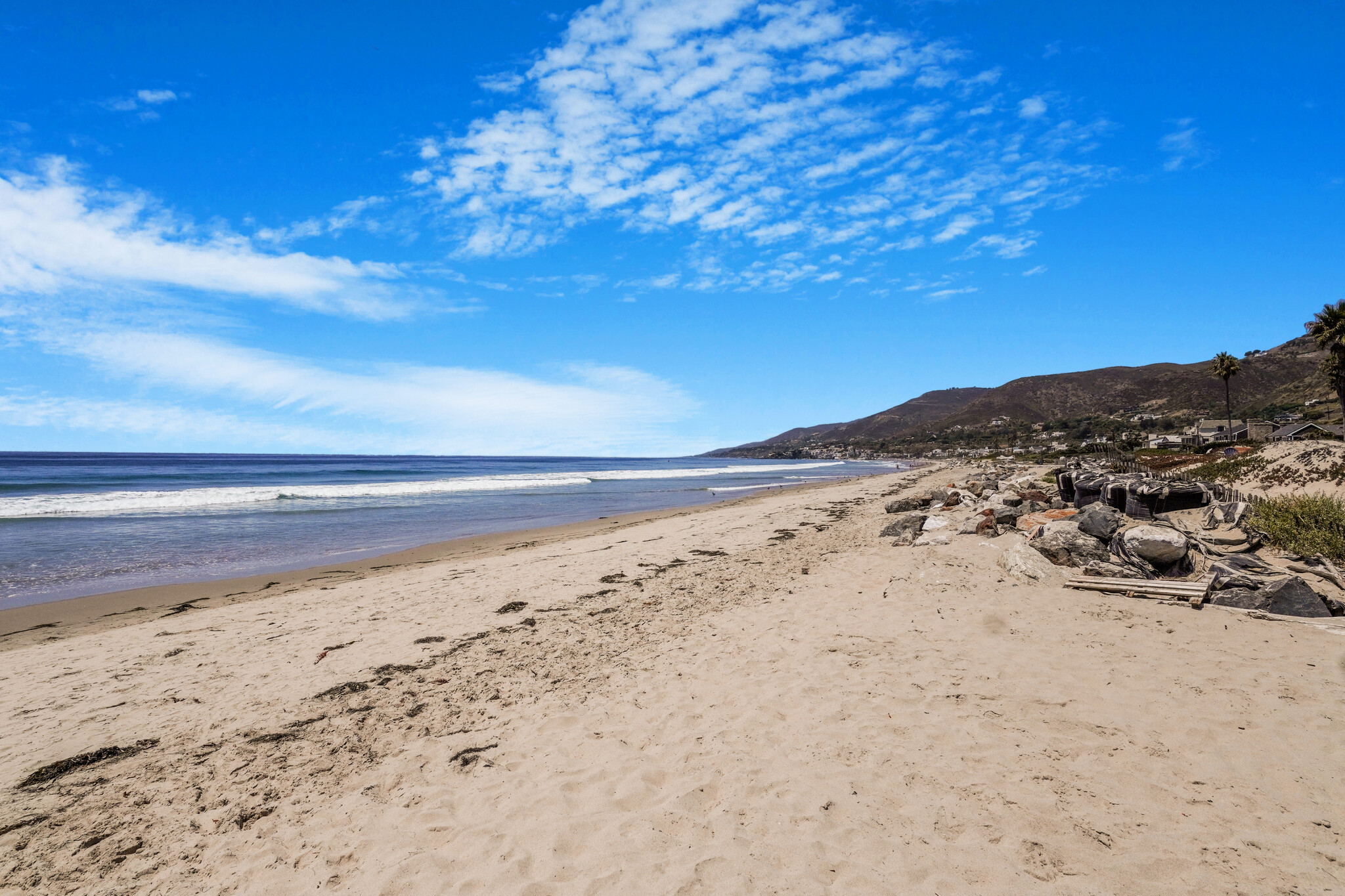 Residents-only private beach access and beach club memebership included - 6216 Paseo Canyon Dr