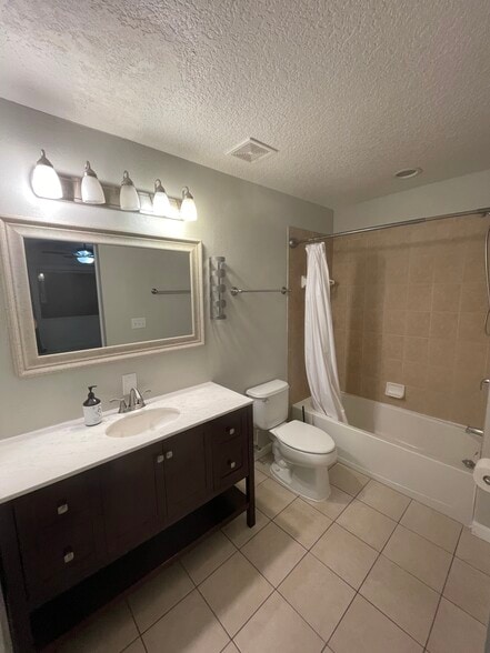 Building Photo - 159 Merlot Way