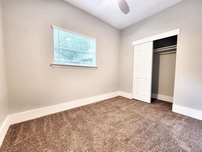 Building Photo - 5501 Downs Dr