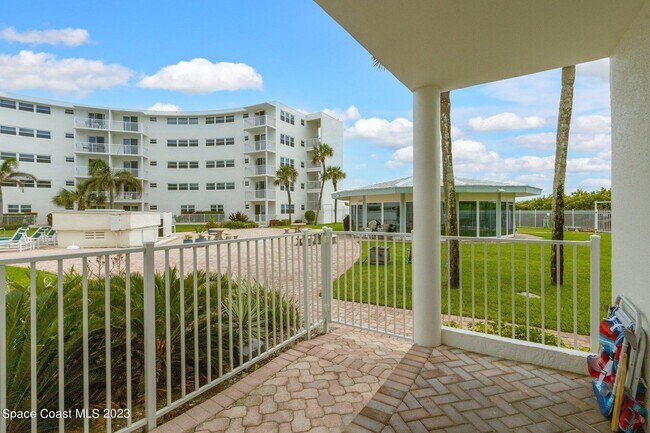 Building Photo - 4000 Ocean Beach Blvd