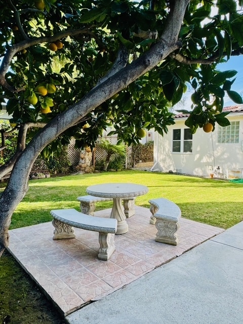 Building Photo - 2620 Graham Ave