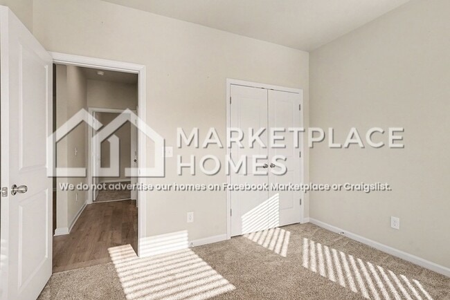 Building Photo - 212 W L Miller Dr