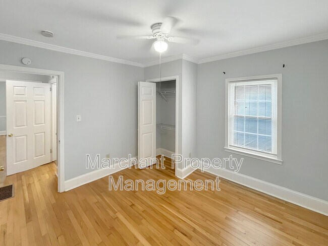 Building Photo - 661 Ravenel St