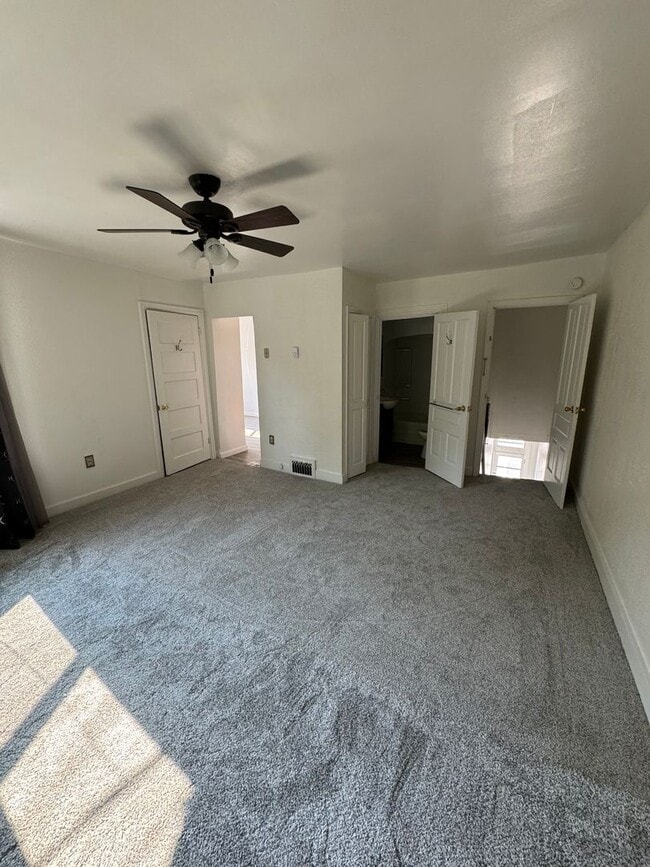 Building Photo - Charming 2 Bedroom, 1 Bath Apartment | Carlisle Area Schools!