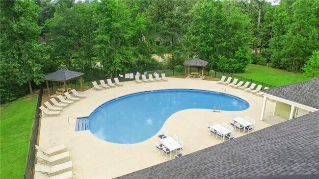 Building Photo - Coming Available!