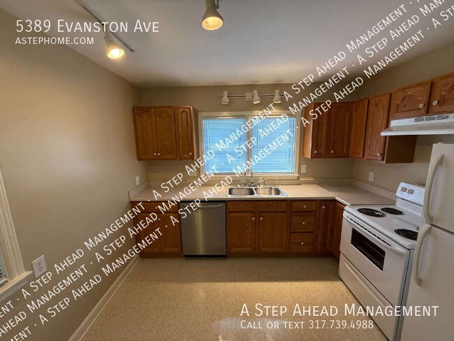 Building Photo - 5389 Evanston Ave