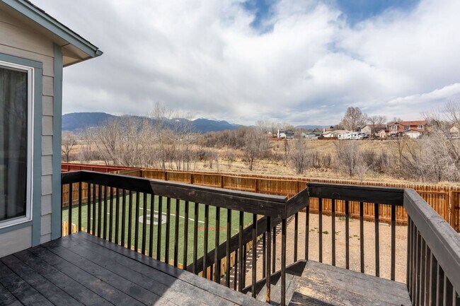 Building Photo - 1130 Pond Side Dr